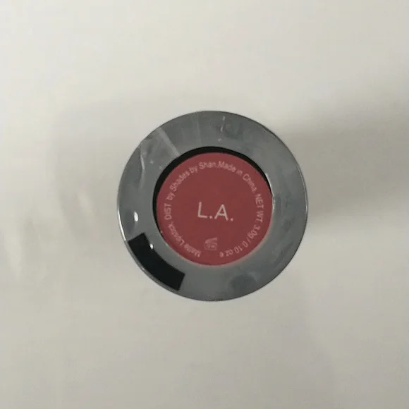 Cosmetic bundle w/Shades by Shan lipstick, Smashbox primer, pixi by Petra powder - Picture 3 of 6